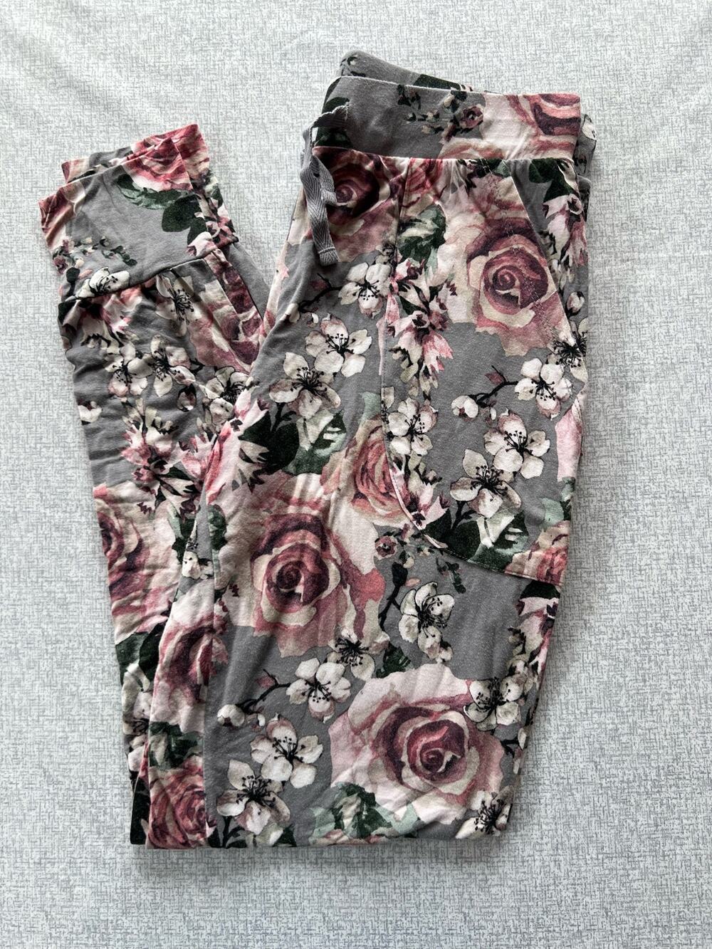 Posh Peanut Women's Daphne Pajama Pants Size Small